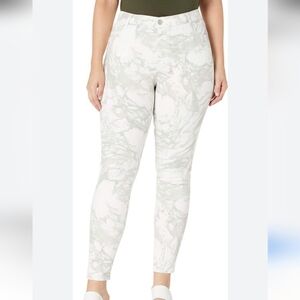 Skinnygirl White and Gray Patterned Marbled Christina Marie Skinny Jeans Size 14